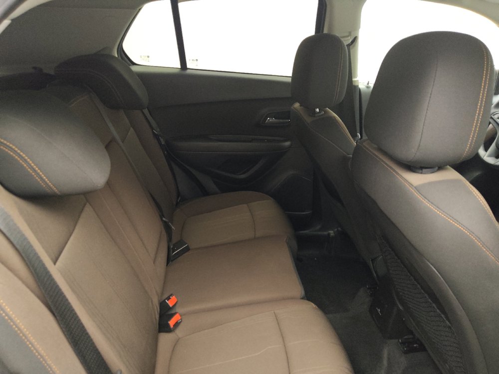 Used 2015 Chevrolet Trax LT AWD/4WD image 19
