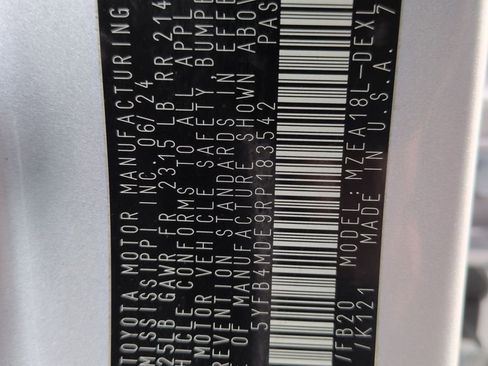 Certified 2024 Toyota Corolla LE image 29