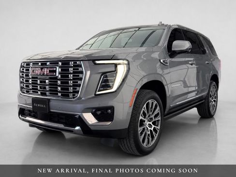 Used 2026 GMC Yukon Denali w/ Sun & Power Step Package AWD/4WD image 1
