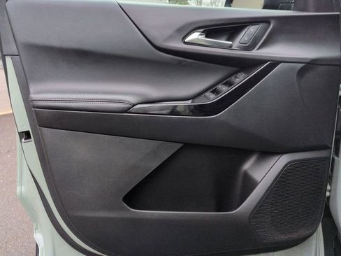 Used 2025 Chevrolet Equinox LT image 22