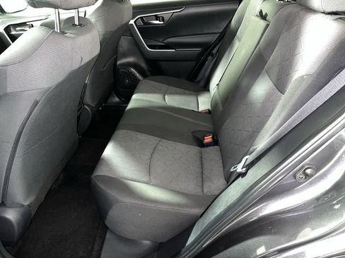 Used 2024 Toyota RAV4 XLE AWD/4WD image 26