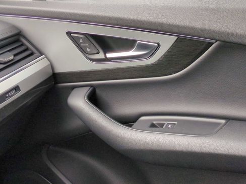 Used 2019 Audi Q7 2.0T Premium w/ Convenience Package image 39