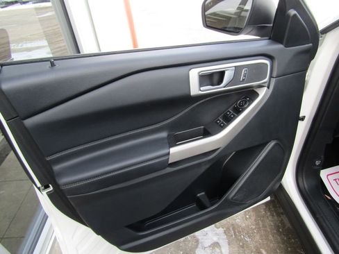 Used 2023 Ford Explorer XLT w/ Equipment Group 202A image 20