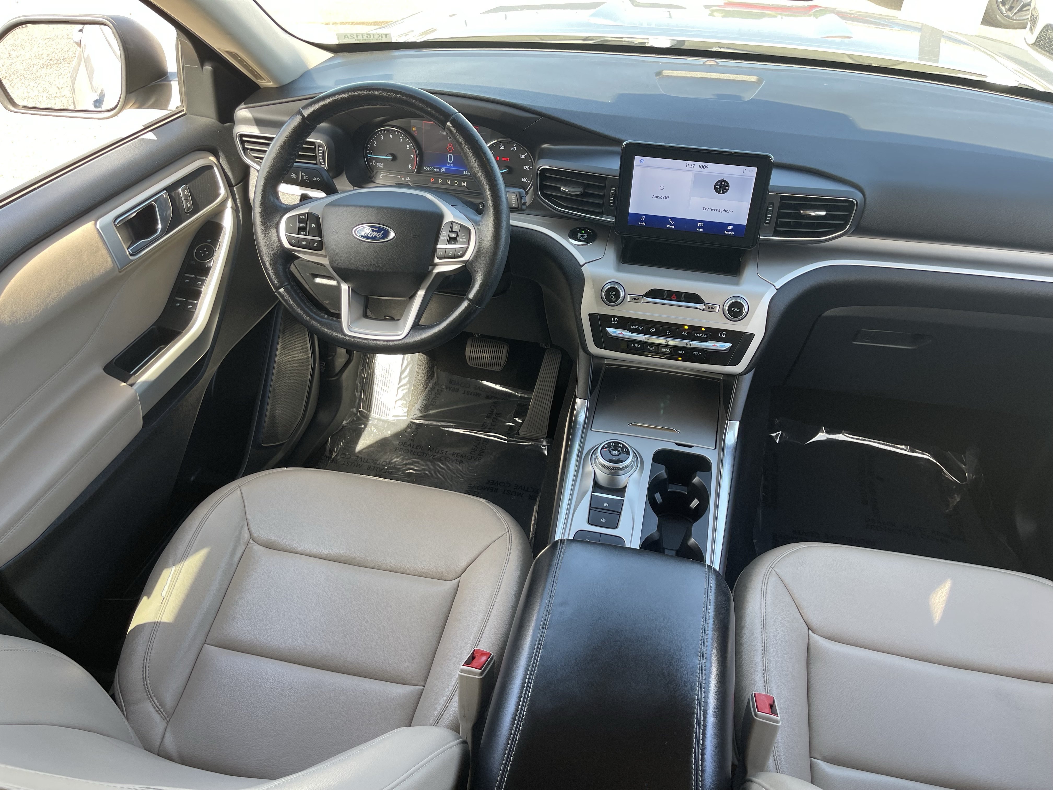 Used 2020 Ford Explorer XLT w/ Equipment Group 202A RWD image 14