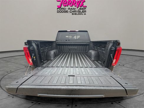 Used 2020 GMC Sierra 1500 SLT w/ SLT Premium Plus Package image 31