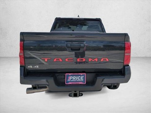 Used 2025 Toyota Tacoma SR5 AWD/4WD image 7