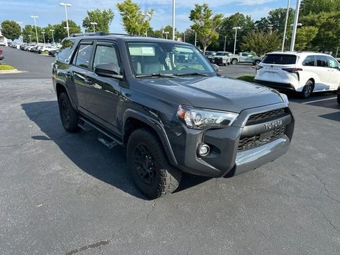 Used 2024 Toyota 4Runner SR5 AWD/4WD image 4