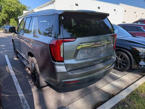 Used 2022 GMC Yukon SLT w/ SLT Premium Package RWD image 4