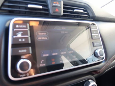 Used 2020 Nissan Versa SR image 13