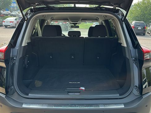 Certified 2023 Nissan Rogue SV AWD/4WD image 6