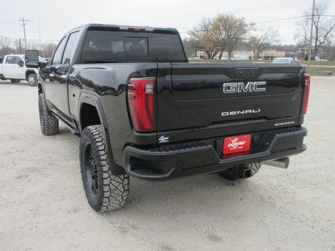 New 2026 GMC Sierra 2500 Denali Ultimate image 11