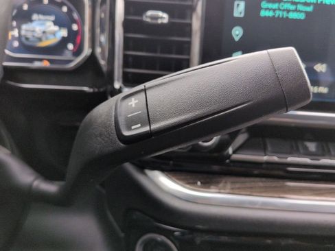 Used 2025 Chevrolet Silverado 2500 LT w/ Convenience Package image 26