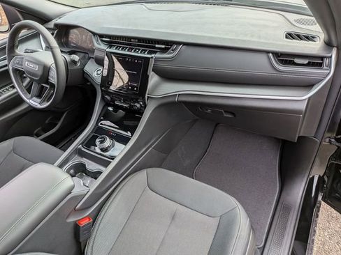 New 2026 Jeep Grand Cherokee L 4WD image 28