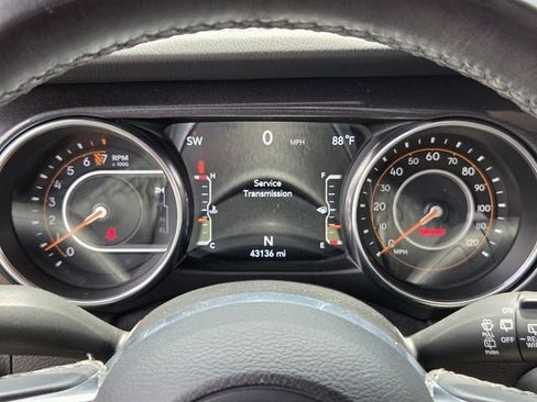 Used 2020 Jeep Wrangler Unlimited Sahara AWD/4WD image 23