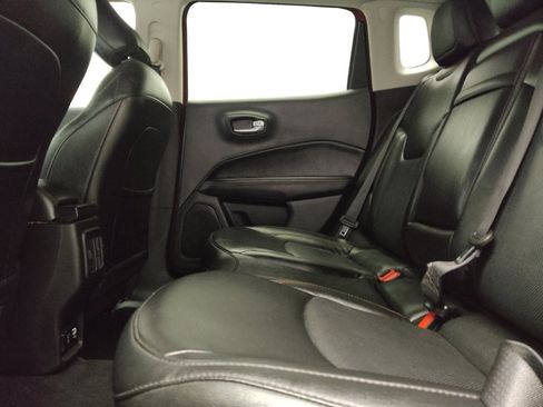 Used 2019 Jeep Compass Limited FWD image 18