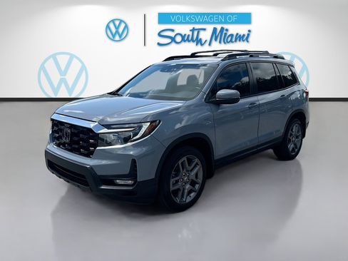 Used 2023 Honda Passport EX-L image 3