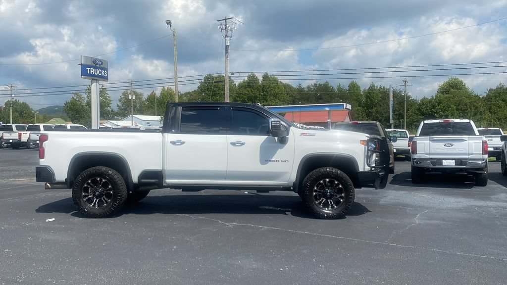 Used 2020 Chevrolet Silverado 2500 LTZ w/ LTZ Premium Package AWD/4WD image 4
