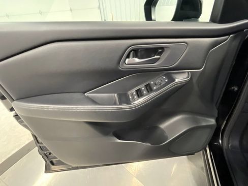 Used 2026 Nissan Rogue SV AWD/4WD image 20
