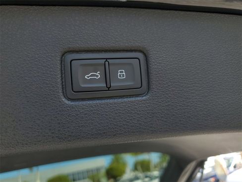 Certified 2025 Audi Q7 3.0T Premium Plus w/ Premium Plus Package image 34