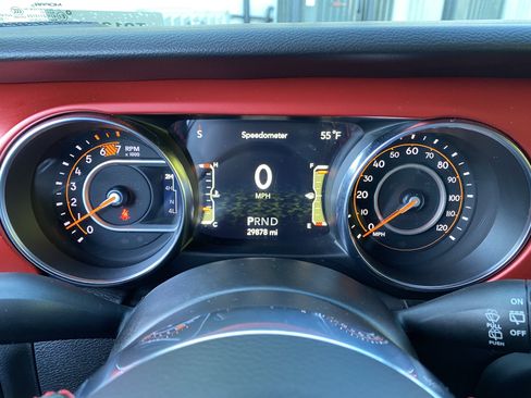 Used 2023 Jeep Wrangler Unlimited Rubicon w/ LED Lighting Group AWD/4WD image 22
