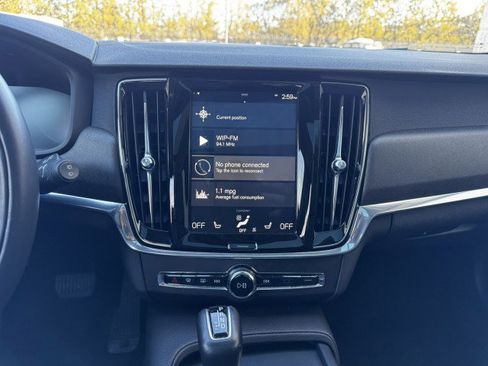 Used 2019 Volvo V90 T5 Cross Country w/ Protection Package Premier AWD/4WD image 22