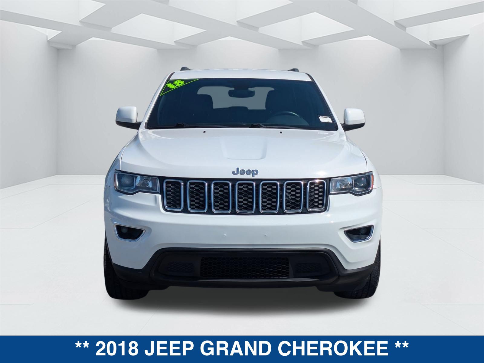 Used 2018 Jeep Grand Cherokee Laredo RWD image 9