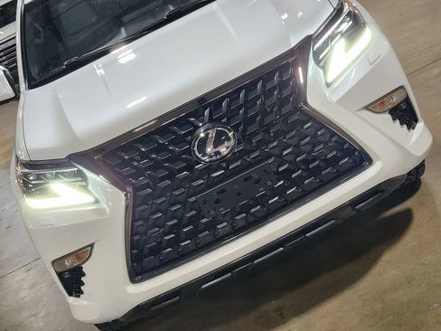 Used 2023 Lexus GX 460 w/ Black Line Special Edition AWD/4WD image 19