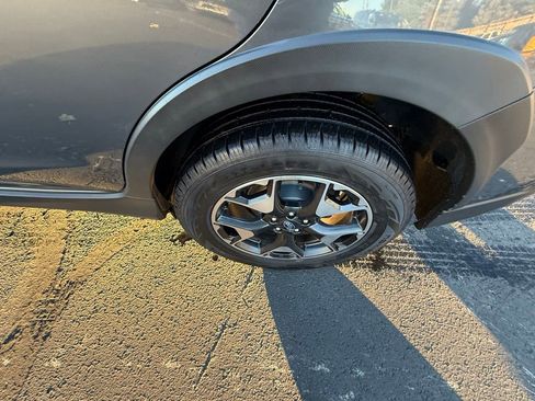 Used 2020 Subaru Crosstrek 2.0i Premium image 17