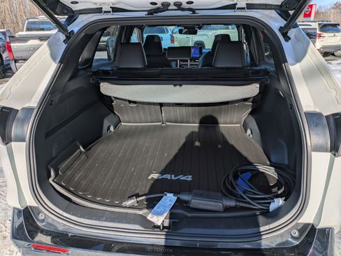 Used 2023 Toyota RAV4 XSE w/ Premium Package image 20