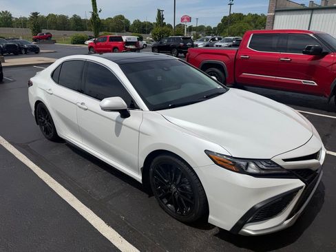 Used 2023 Toyota Camry XSE FWD image 1