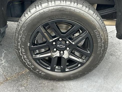 Used 2023 Chevrolet Silverado 1500 LT Trail Boss w/ LT Trail Boss Premium Package image 35