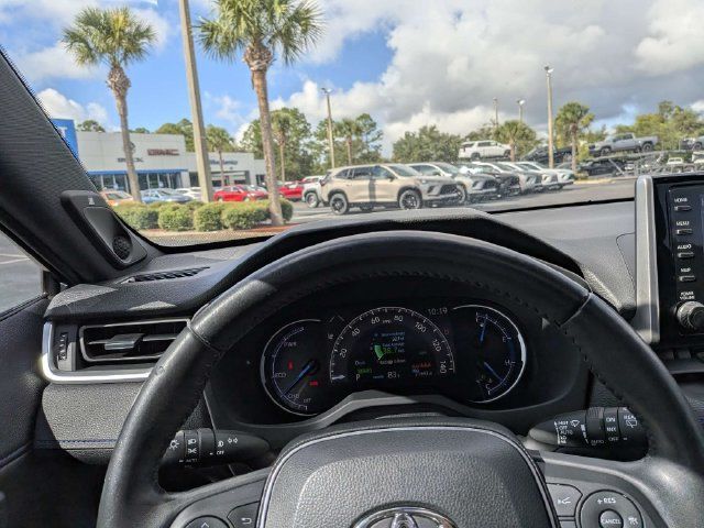 Used 2021 Toyota RAV4 XSE w/ XSE Grade Weather Package AWD/4WD image 30