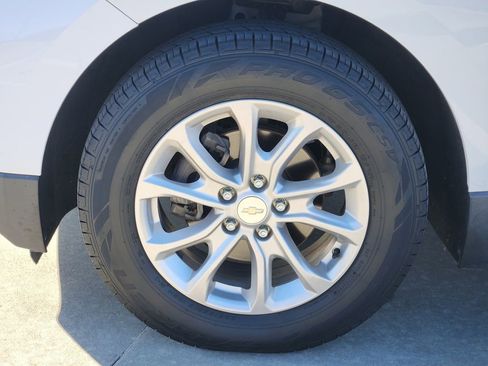 Used 2020 Chevrolet Equinox LS w/ LS Convenience Package image 15