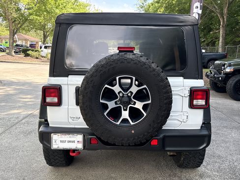 Used 2023 Jeep Wrangler Unlimited Rubicon w/ Cold Weather Group AWD/4WD image 6