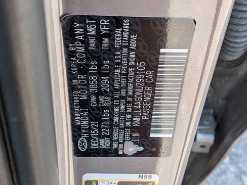 Used 2022 Hyundai Elantra SE FWD image 12
