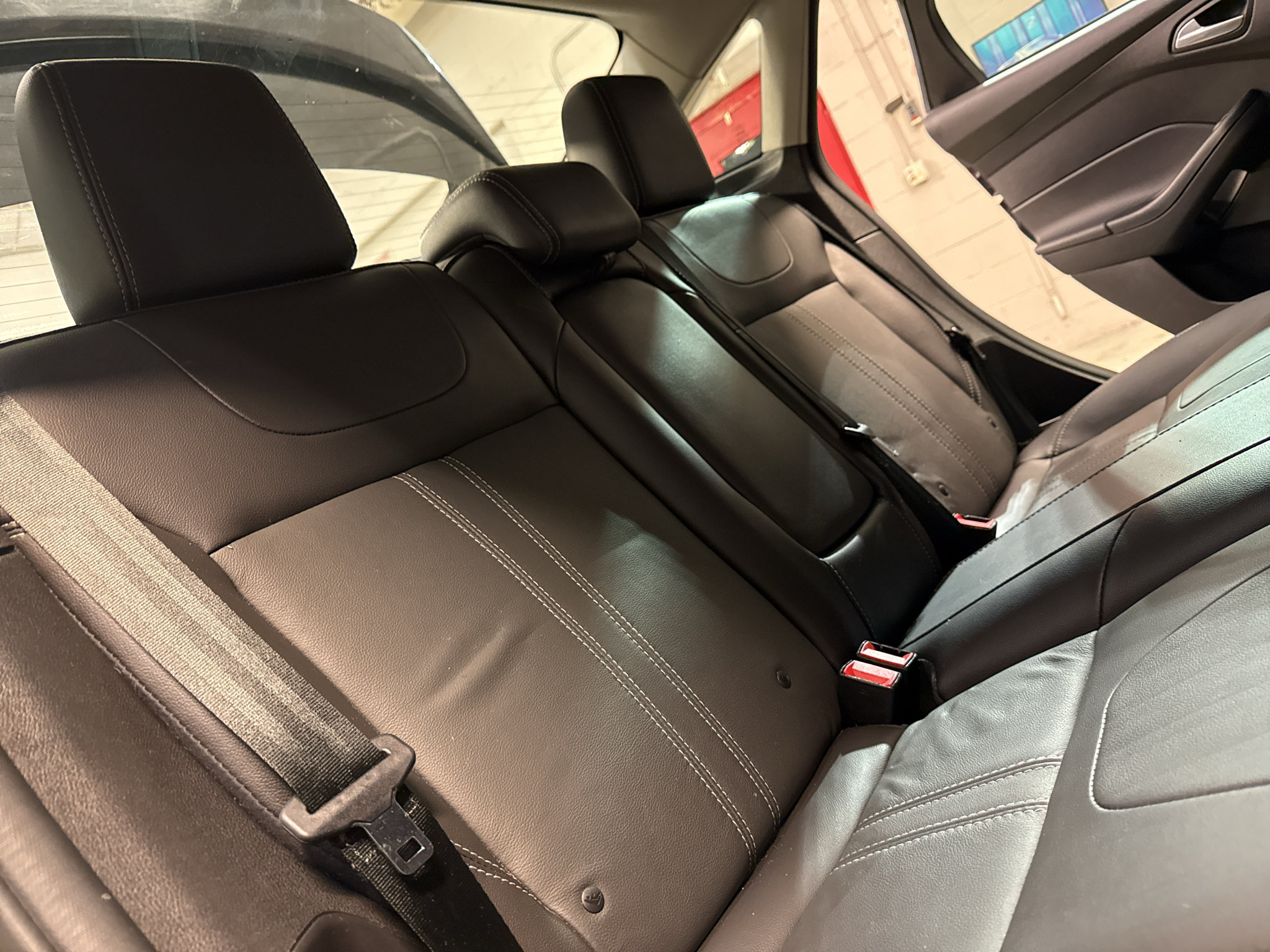 Used 2014 Ford Focus SE w/ Equipment Group 201A FWD image 27