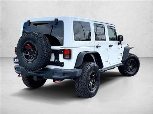 Used 2017 Jeep Wrangler Unlimited Rubicon image 2