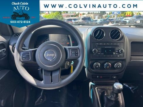 Used 2015 Jeep Patriot Sport FWD image 16