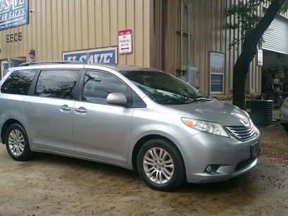 Used 2016 Toyota Sienna XLE