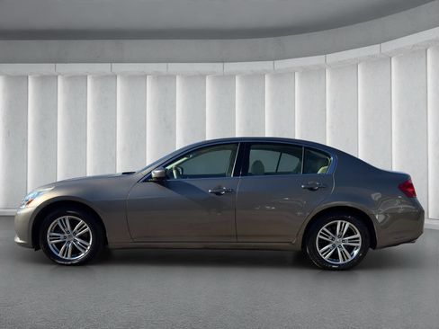 Used 2012 INFINITI G37 x Sedan w/ Premium Pkg image 2