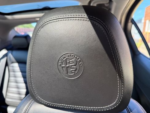 Used 2019 Alfa Romeo Giulia Ti Sport w/ Quick Order Package 22S Sport AWD/4WD image 26