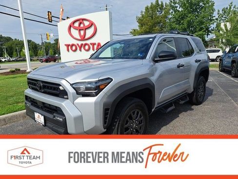 Used 2025 Toyota 4Runner SR5 AWD/4WD image 1