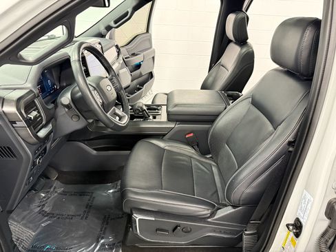 Used 2024 Ford F150 Lariat image 12