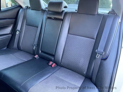 Used 2017 Toyota Corolla SE w/ Carpet Mat Package (TMS) FWD image 13