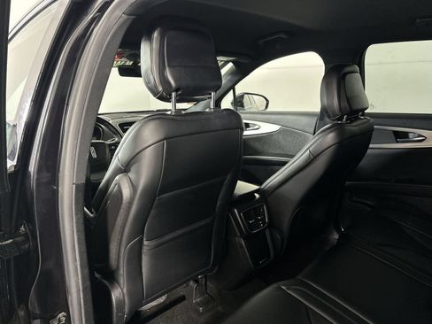 Used 2020 Lincoln Nautilus FWD w/ Equipment Group 101A image 23