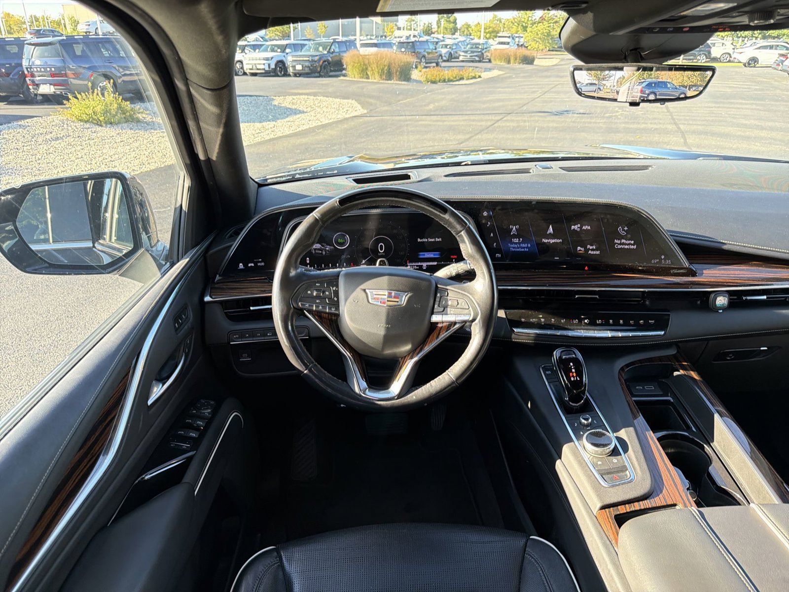 Used 2022 Cadillac Escalade ESV Premium Luxury AWD/4WD image 15