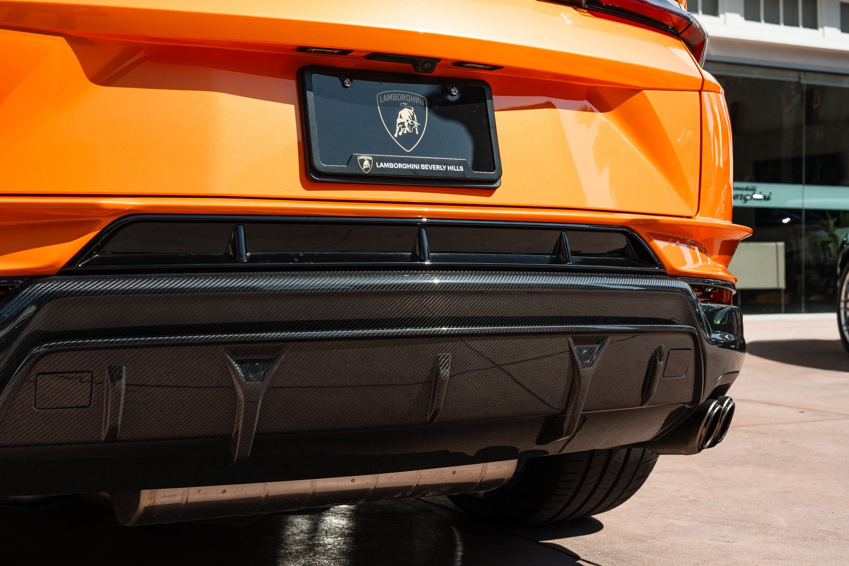 Used 2024 Lamborghini Urus Performante AWD/4WD image 32