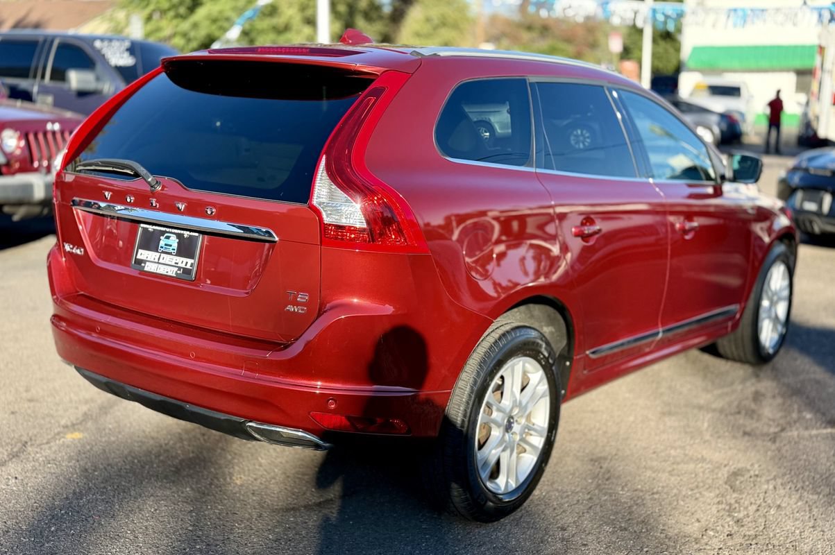 Used 2015 Volvo XC60 T5 AWD/4WD image 3