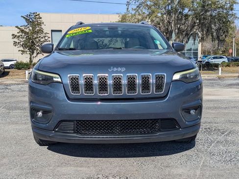 Used 2019 Jeep Cherokee Latitude w/ Popular Appearance Group image 9