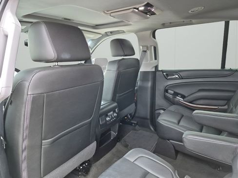 Used 2017 GMC Yukon XL SLT w/ Open Road Package image 18